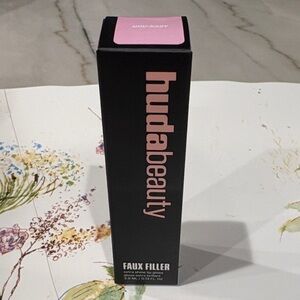 Huda Beauty Faux Filler Extra Shine Lip Gloss in UUU-Baby